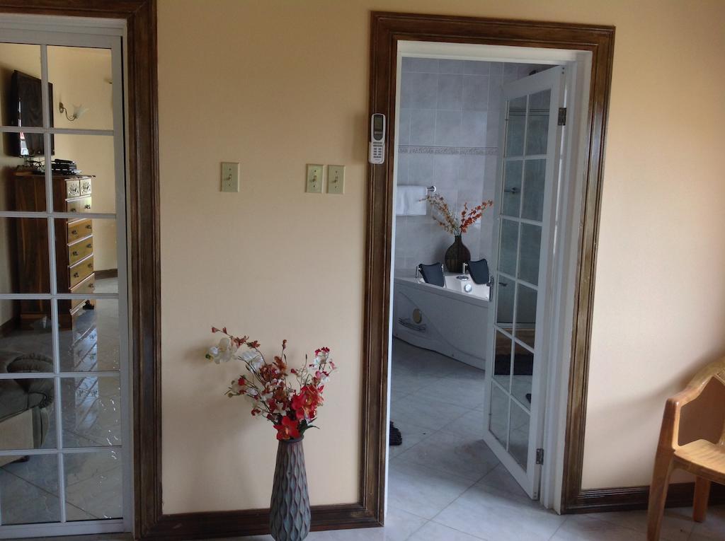 Cazwin Villas Montego Bay Quarto foto