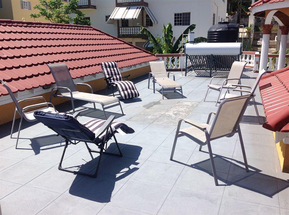 Cazwin Villas Montego Bay Exterior foto